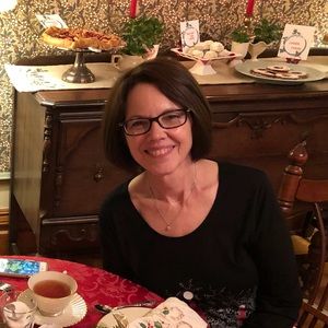 Meet your Posher, Leanne